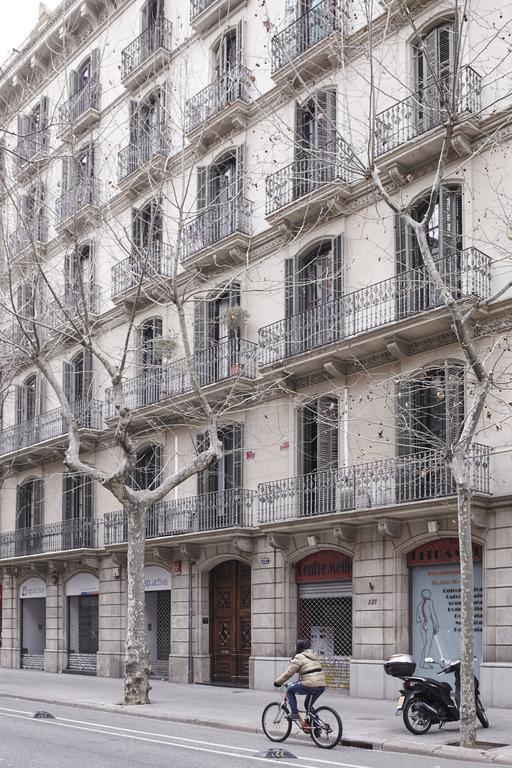 Close To Passeig De Gracia Barcelona Exterior photo