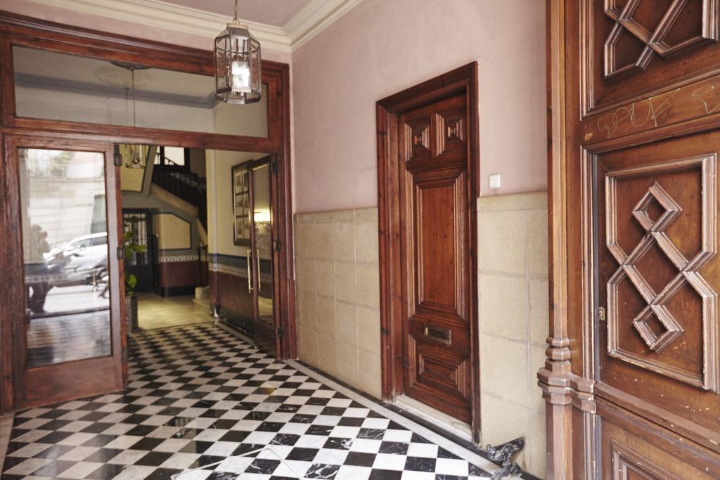 Close To Passeig De Gracia Barcelona Exterior photo