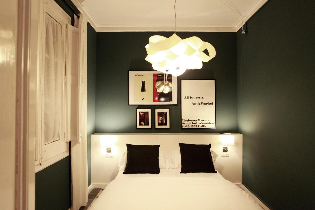 Close To Passeig De Gracia Barcelona Room photo