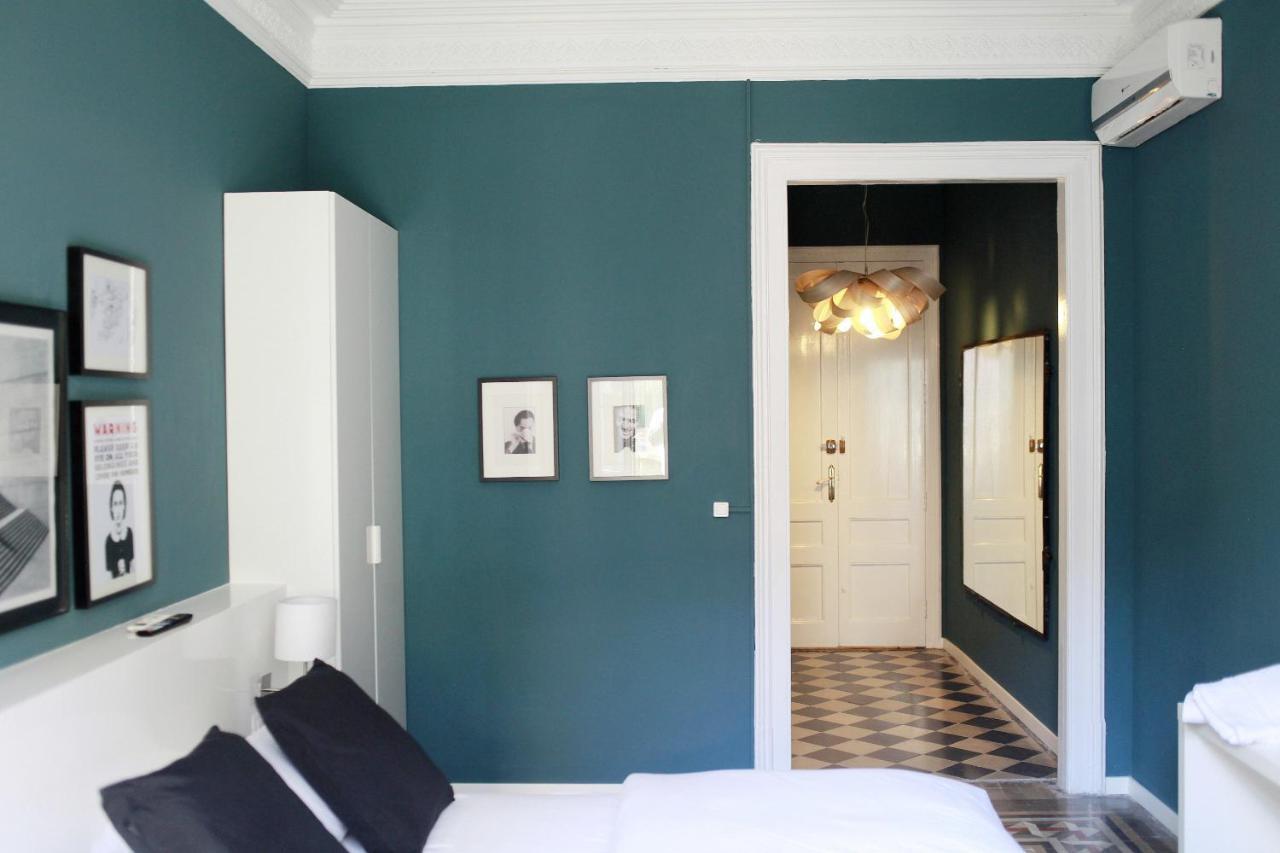 Close To Passeig De Gracia Barcelona Room photo
